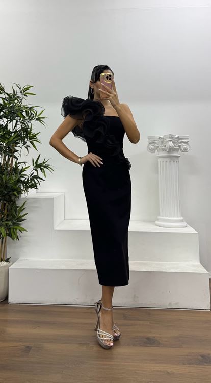 Siyah Tek Omuz Volan Detaylı Özel Tasarım Abiye