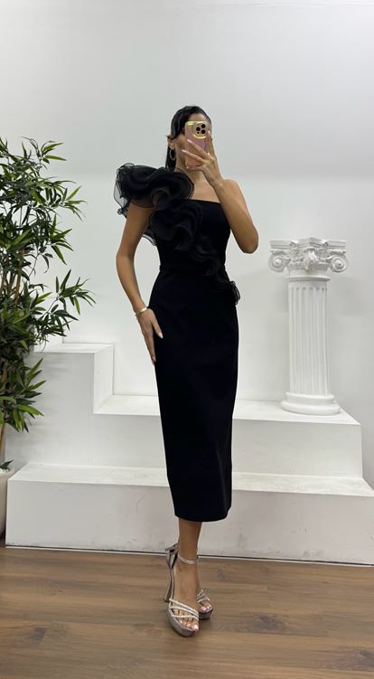 Siyah Tek Omuz Volan Detaylı Özel Tasarım Abiye