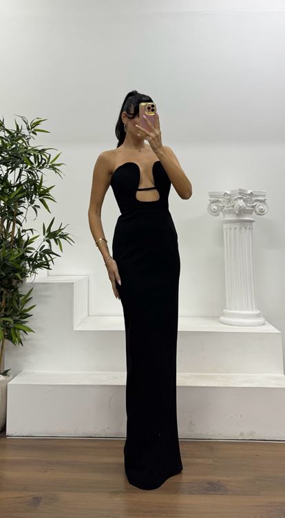 Siyah Straplez Kalp Yaka Özel Tasarım Abiye