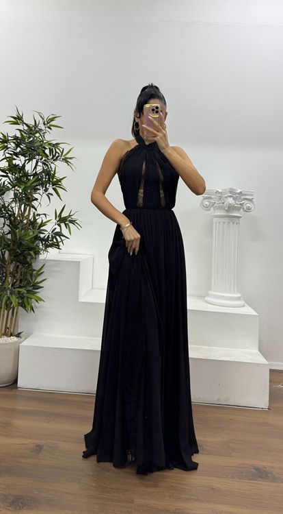 Siyah Plise Detaylı Halter Yaka Özel Tasarım Abiye