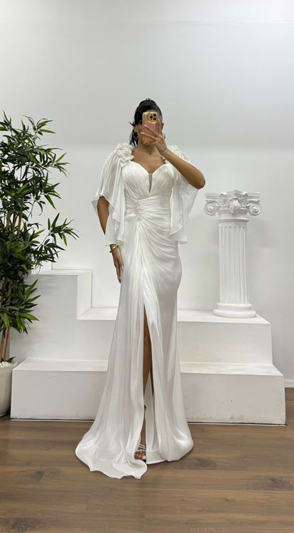 Beyaz Drapeli Şifon Abiye Elbise