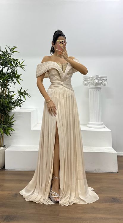 Taş Omzu Açık  Şifon Abiye Elbise