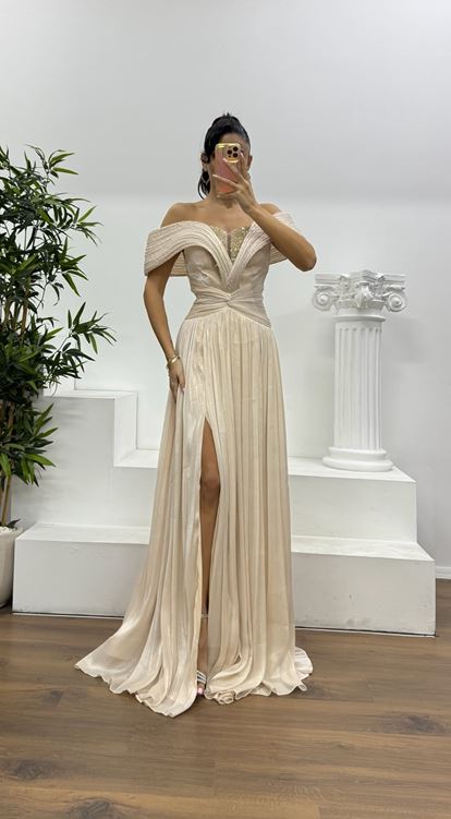 Taş Omzu Açık  Şifon Abiye Elbise