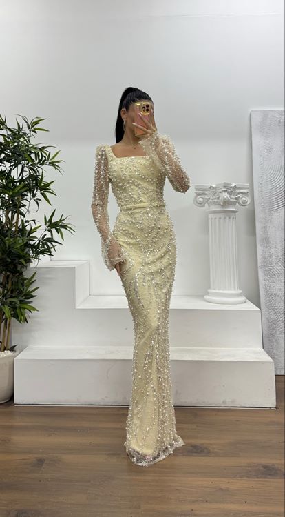 Bej Kare Yaka İşlemeli Abiye Elbise