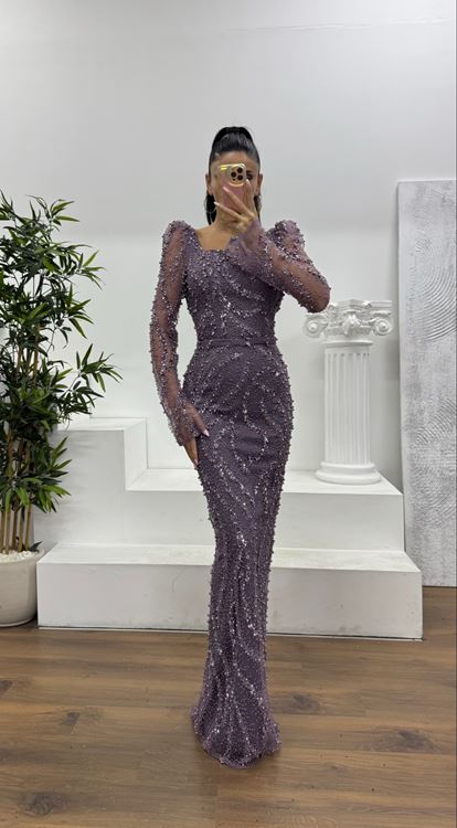 Lila Kare Yaka İşlemeli Abiye Elbise