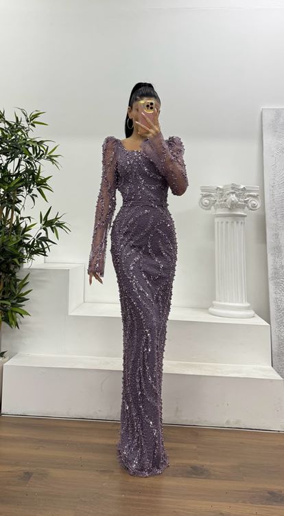 Lila Kare Yaka İşlemeli Abiye Elbise