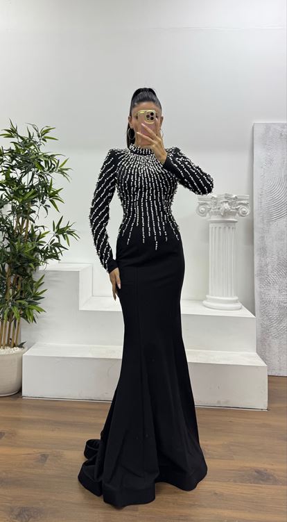 Siyah İnci İşlemeli Abiye Elbise