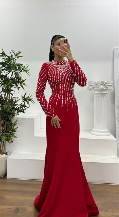 Kırmızı İnci İşlemeli Abiye Elbise