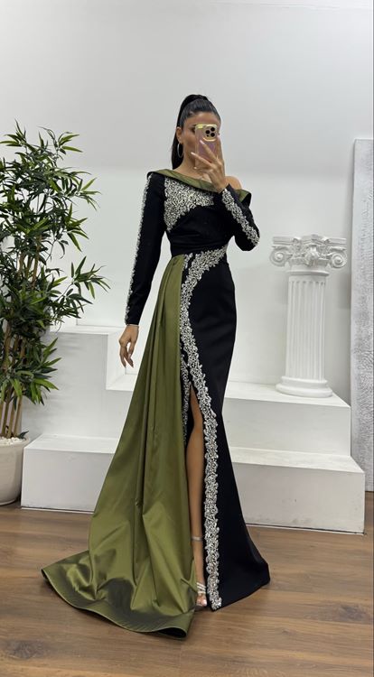 Haki Kayık Yaka İnci İşlemeli Abiye Elbise