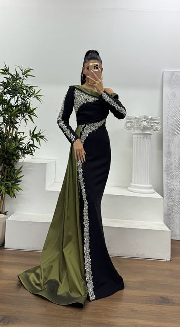 Haki Kayık Yaka İnci İşlemeli Abiye Elbise