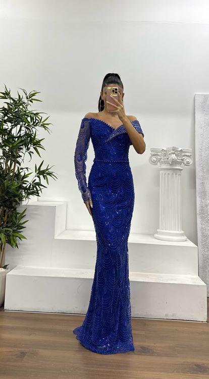 Saks Asimetrik Yaka İşlemeli Abiye Elbise