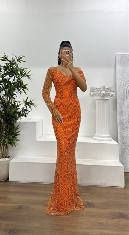 Turuncu Asimetrik Yaka İşlemeli Abiye Elbise