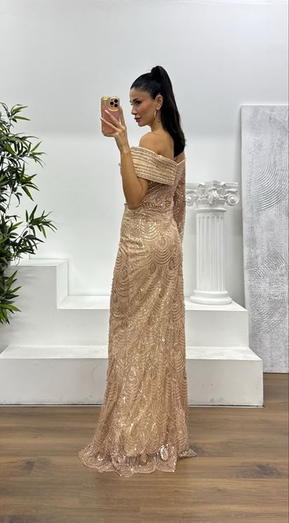 Gold Asimetrik Yaka İşlemeli Abiye Elbise