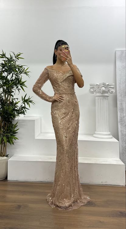 Gold Asimetrik Yaka İşlemeli Abiye Elbise