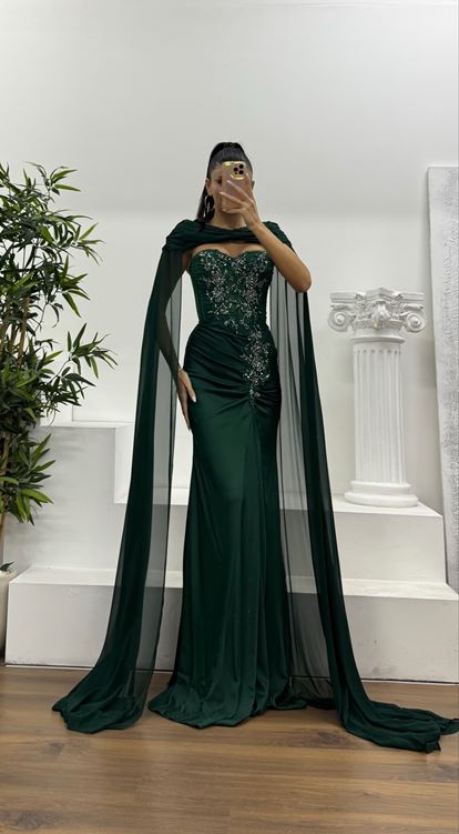 Yeşil Göğüs Taş Detay Tasarım Abiye Elbise