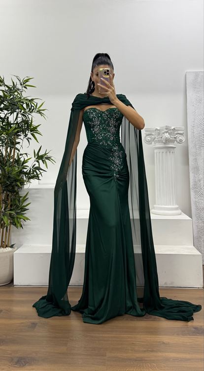 Yeşil Göğüs Taş Detay Tasarım Abiye Elbise