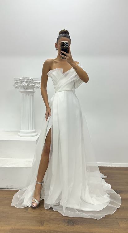 Vestido de noche de diseño especial con drapeado de tul blanco