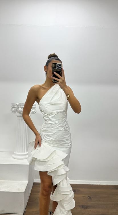 Beyaz Tek Omuz Asimetrik Valonlu Özel Tasarım Abiye Elbise