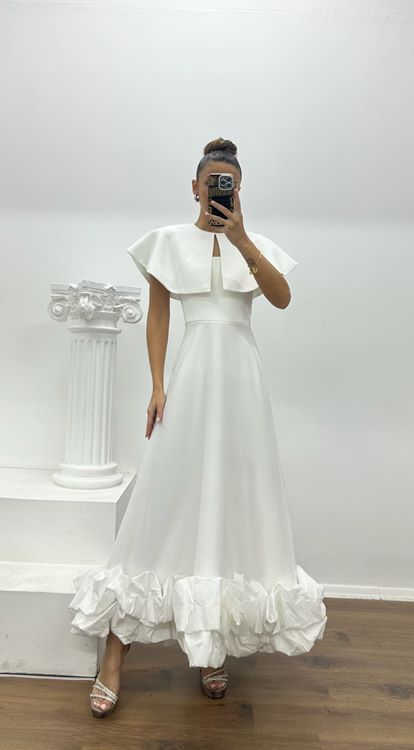 Beyaz Pelerin Detaylı Volanlı Özel Tasarım Abiye Elbise