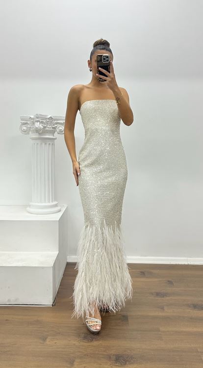 Beyaz Straplez Işıltılı Tüy Detay Özel Tasarım Abiye Elbise