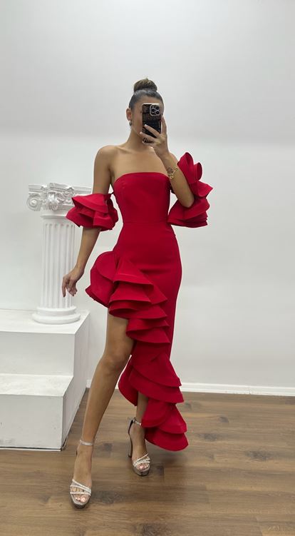 Kırmızı Asimetrik Kesim Volanlı  Özel Tasarım Abiye Elbise