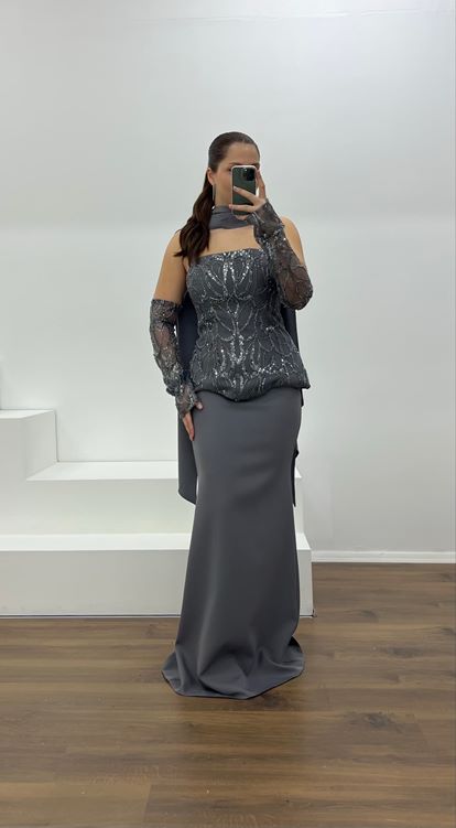 Gri Straplez İşleme Detay Büyük Beden Abiye Elbise