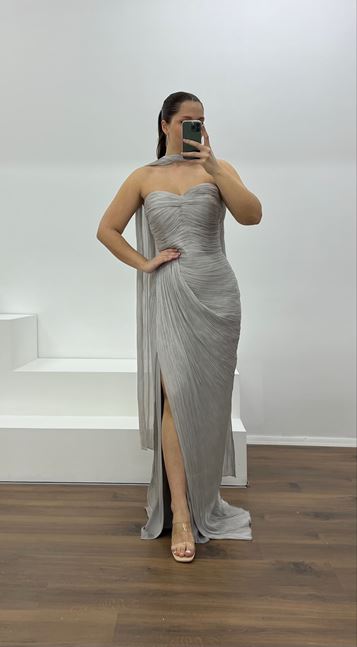 Gri Straplez Piliseli Büyük Beden Abiye Elbise