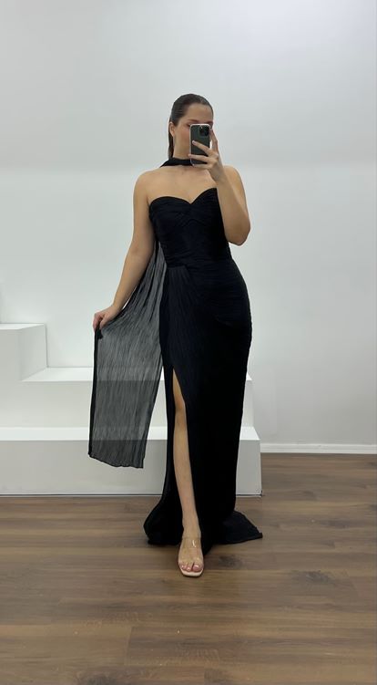 Siyah Straplez Piliseli Büyük Beden Abiye Elbise