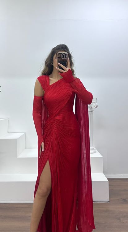 Kırmızı Piliseli Abiye Elbise