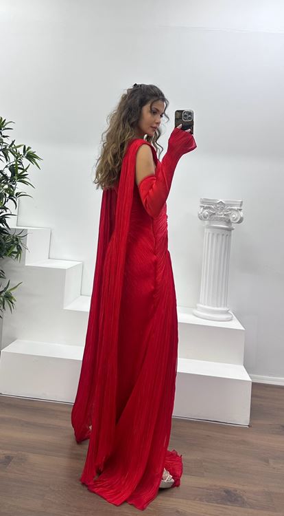 Kırmızı Piliseli Abiye Elbise