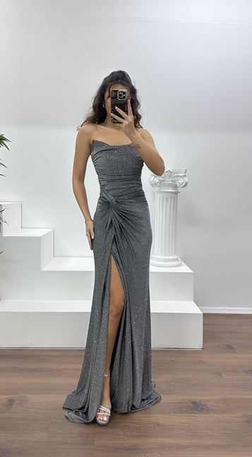 Siyah Straplez Paraltılı Abiye Elbise