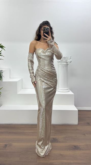 Koyu Gold Straplez Pullu Abiye Elbise