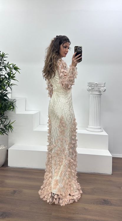 Bej 3D Çiçek Detaylı Abiye Elbise