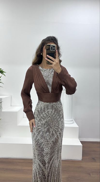 Kahve İnci İşlemeli Abiye Elbise