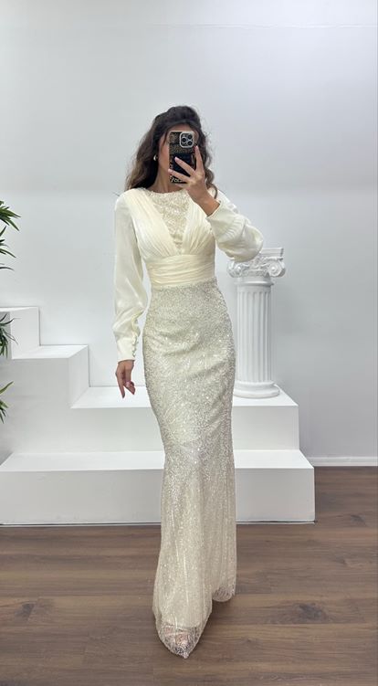 Bej İnci İşlemeli Abiye Elbise