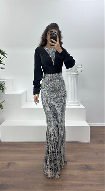 Siyah İnci İşlemeli Abiye Elbise