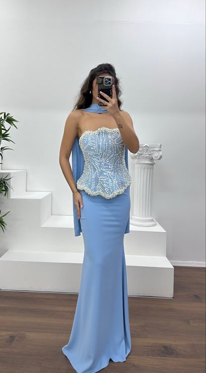 Mavi Straplez İnci İşlemeli Abiye Elbise