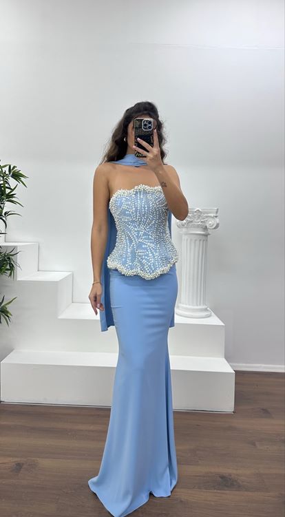 Mavi Straplez İnci İşlemeli Abiye Elbise