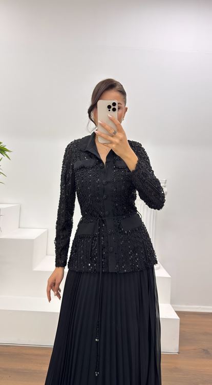 Siyah Düğmeli İşlemeli Ceket-Etek Abiye Takım