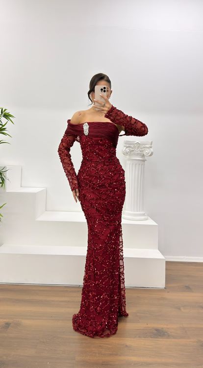 Bordo Straplez İşlemeli Abiye Elbise