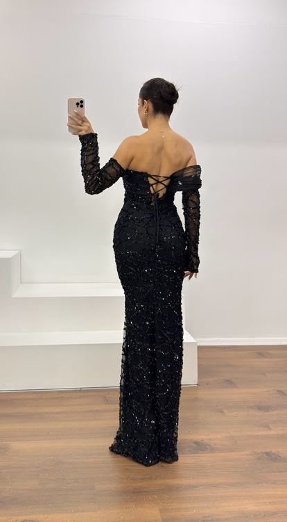 Siyah Straplez İşlemeli Abiye Elbise