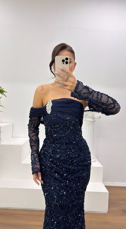 Lacivert Straplez İşlemeli Abiye Elbise