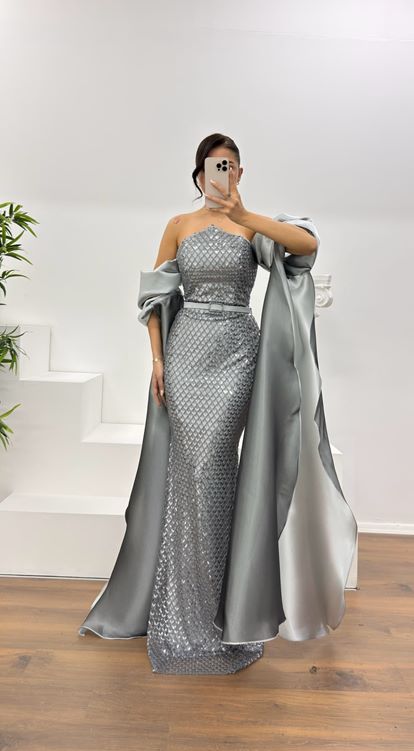 Gri İşlemeli Balon Kol Abiye Elbise