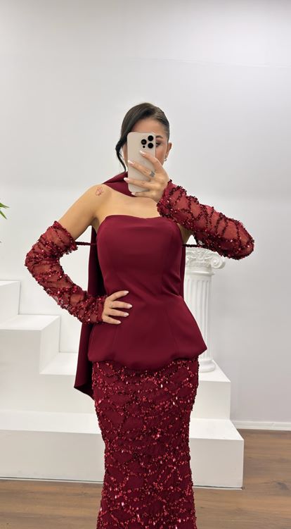 Bordo Straplez İşlemeli Abiye Elbise