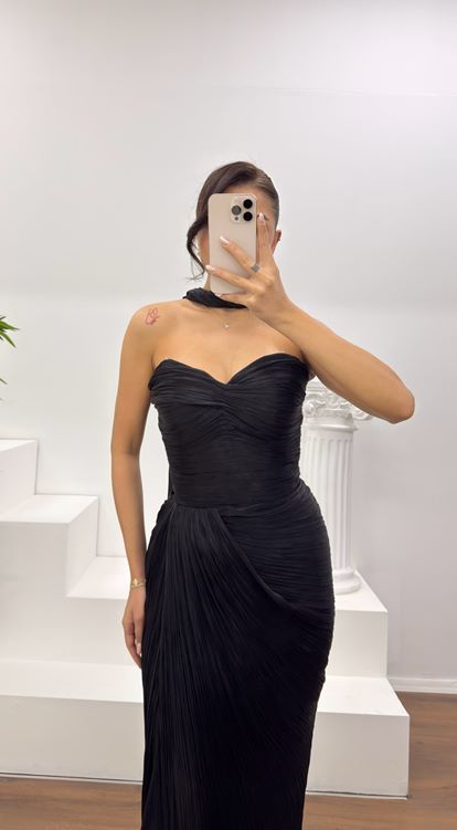 Siyah Straplez Piliseli Abiye Elbise