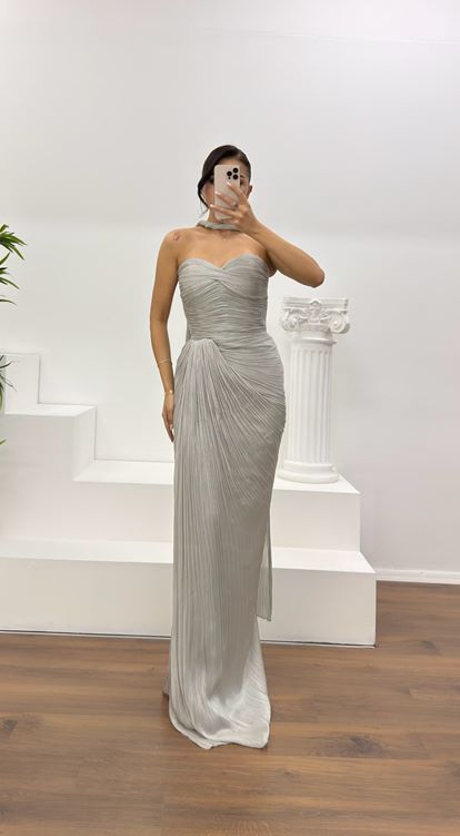 Gri Straplez Piliseli Abiye Elbise