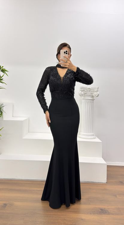 Siyah Uzun Kollu İşleme Detaylı Abiye Elbise