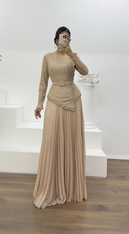 Bej Taş Detaylı Piliseli Abiye Elbise
