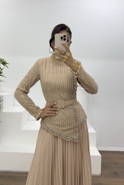 Bej Taş Detaylı Piliseli Abiye Elbise