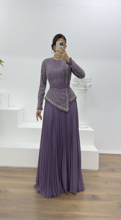 Lila Taş Detaylı Piliseli Abiye Elbise